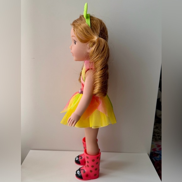 AMERICAN GIRL WELLIEWISHERS WILLA DOLL